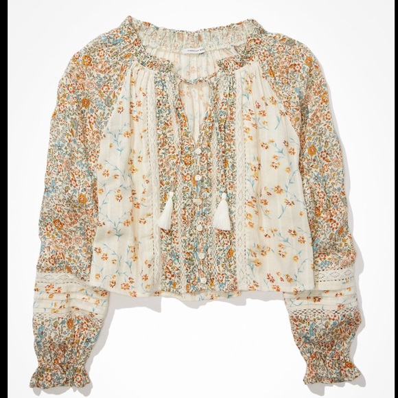 American Eagle Outfitters Tops - AEO floral blouse